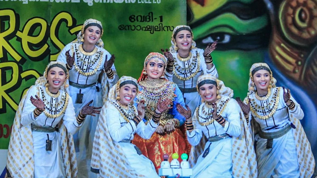 കാലിക്കറ്റ് സർവ്വകലാശാല ഇന്റർ സോൺ കലോത്സവം - ‘റെസ റാവോ’ മലപ്പുറം തേഞ്ഞിപ്പാലത്തെ സർവകലാശാല കാമ്പസിൽ ഞായറാഴ്ച സമാപിച്ചു