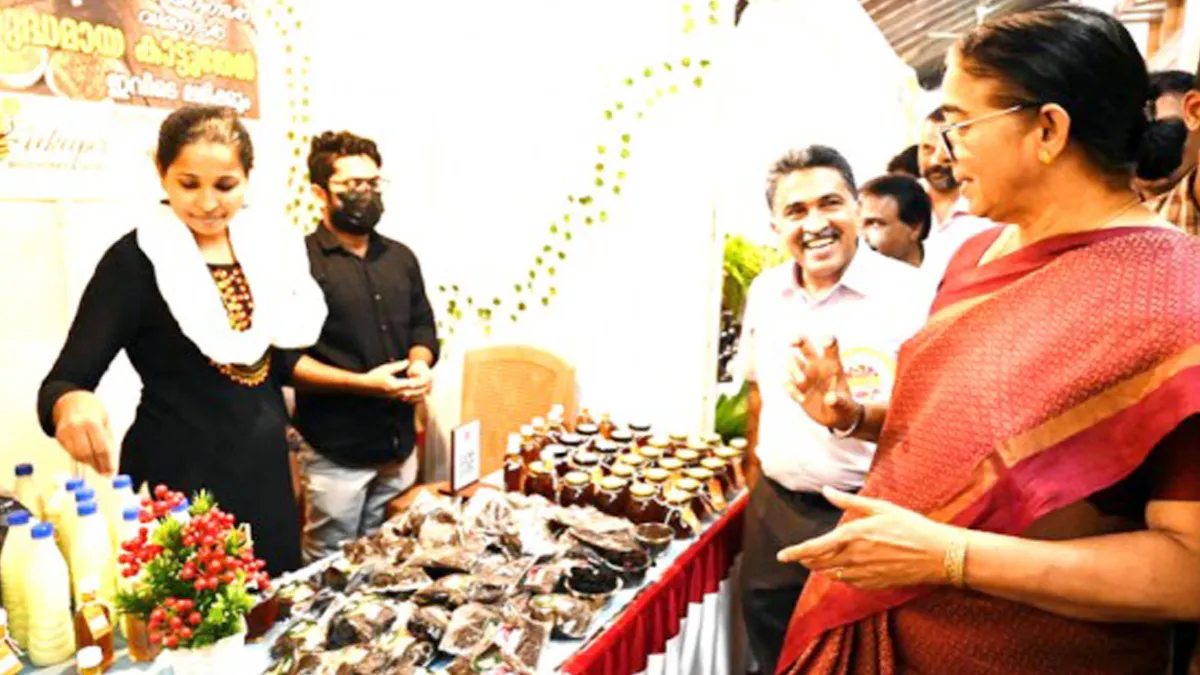 വ്യവസായ എക്സ്പോ മേളയിൽ വൈവിധ്യവും പുതുമയും കലർന്ന ഉൽപ്പന്നങ്ങളുടെ പ്രദർശനം