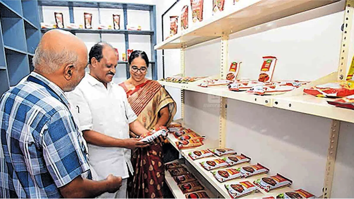 ജില്ലയിൽ ആദ്യ കെ-സ്റ്റോർ തുറന്നു