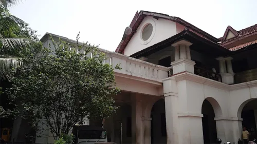 പഴയ കോർപ്പറേഷൻ ഓഫീസ് കെട്ടിടത്തിന്റെ സംരക്ഷണപ്രവർത്തികൾ തുടങ്ങി 