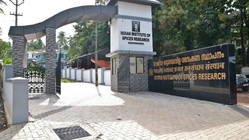 ഐഐഎസ്ആർ അത്യുൽപ്പാദനശേഷിയുള്ള പുതിയ ഇനമായ 'ഐഐഎസ്ആർ ചന്ദ്ര' കുരുമുളക് വികസിപ്പിച്ചെടുത്തു