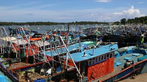 ബേപ്പൂർ ഫിഷിംഗ് ഹാർബറിൽ ഹൈമാസ്റ്റ് വിളക്ക് സ്ഥാപിക്കുവാൻ അനുമതി ലഭിച്ചു 