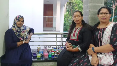 മെഴുകുതിരി നിർമ്മാണ യൂണിറ്റായ 'കാൻഡിൽ ക്വീൻ'  ബേപ്പൂരിന്റെ അഭിമാനം 