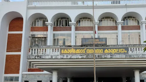 കോഴിക്കോട് കോർപ്പറേഷനിലെ 13 സ്ഥാപനങ്ങളിൽ ജില്ലാ എൻഫോഴ്‌സ്‌മെൻ്റ് സ്‌ക്വാഡ് വെള്ളിയാഴ്ച ലൈറ്റിംഗ് പരിശോധന നടത്തി
