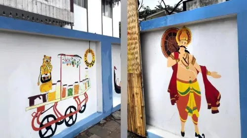 ഓണാഘോഷത്തിന്റെ ഭാഗമായി വർണക്കാഴ്ച്ചയൊരുക്കി ബീച്ചിലെ ചുമർചിത്രങ്ങൾ