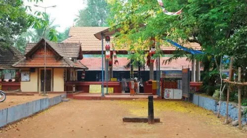 ലോകനാർകാവില്  പിൽഗ്രിമേജ് ടൂറിസ്റ്റ് കേന്ദ്രത്തിന്റെ നിർമാണ പ്രവർത്തികൾ  അവസാന ഘട്ടത്തിലാണ്