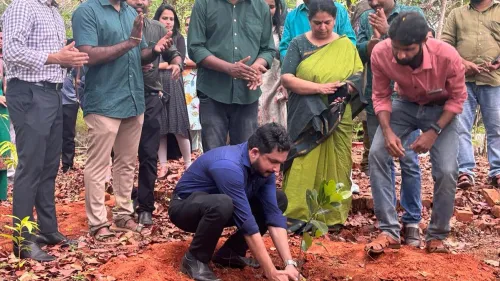 സാമൂതിരി ഗുരുവായൂരപ്പൻ കോളേജിന്റെ വിദ്യാർത്ഥികളുടെ സംഗമത്തിൻ്റെ ഭാഗമായി 'ശോഭീന്ദ്രം' സംരംഭം ആരംഭിച്ചു