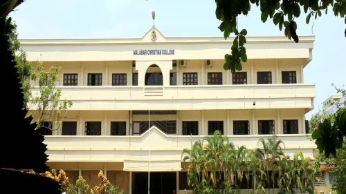 മലബാർ ക്രിസ്ത്യൻ കോളേജ് ചരിത്ര വിഭാഗം തയ്യാറാക്കിയ പ്രദർശനം  ഒരു നൂറ്റാണ്ട് മുൻപുള്ള മലബാർ യുവത്വത്തിന്റെ ചിന്തകളുടെ നേർകാഴ്ച  