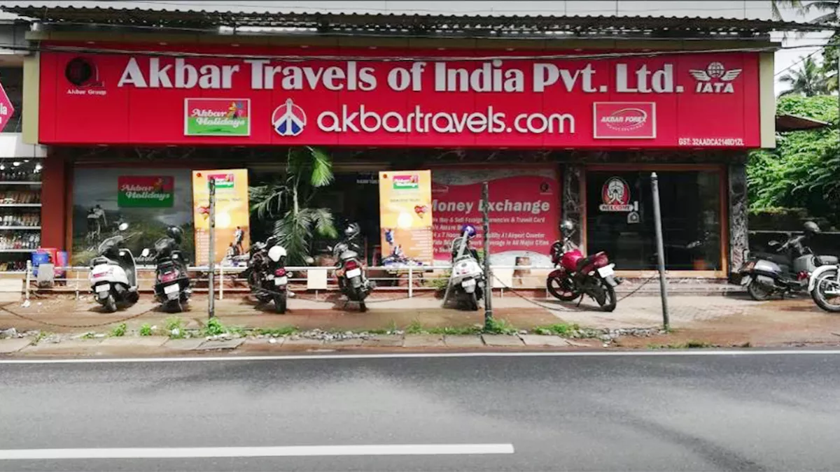 Travels akbar Indian and